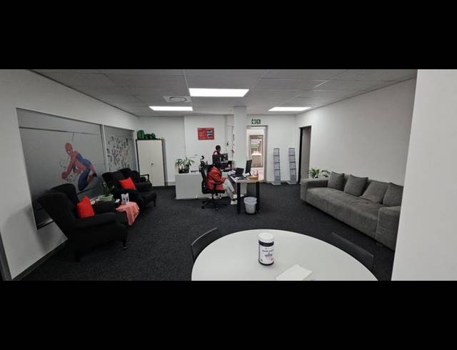 BUSINESS PROPERTY TO RENT IN HALFWAY GARDENS